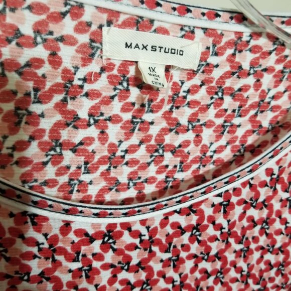 Max Studio Tunic Top Plus 1XL Red Floral Feminine Casual Business Light - Picture 3 of 7